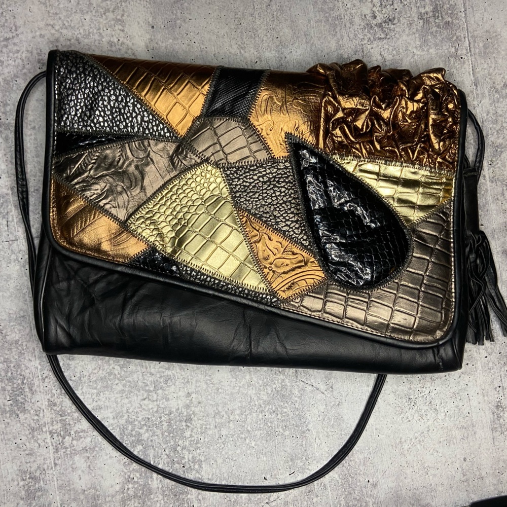 Vintage 80’s Bags By Pinky Metallic Scrunched Patchwork Leather Clutch w/Strap